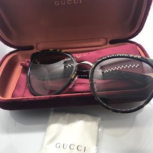Gucci 0077SK 001
